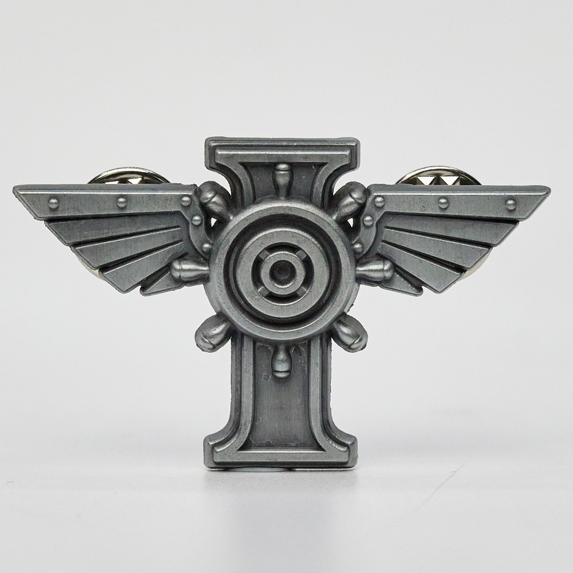 Warhammer 40K Peripheral Products Navis Imperialis Brooch Silver Pin Badge Starforged